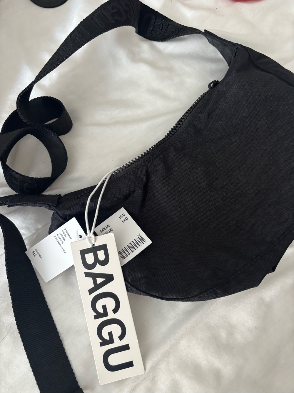 BAGGU Black Crescent Crossbody Bag